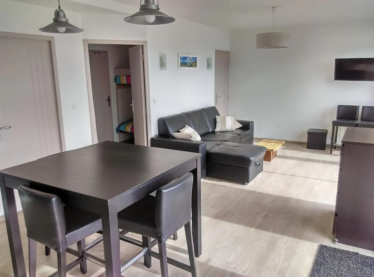 Apartment Brittany Facing And Seaside Plomodiern